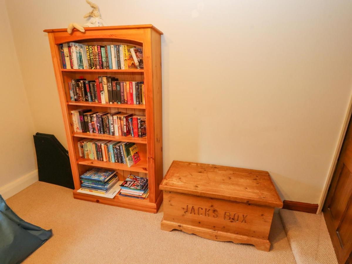 Clerk Beck Cottage อัลเวอร์สตัน ภายนอก รูปภาพ